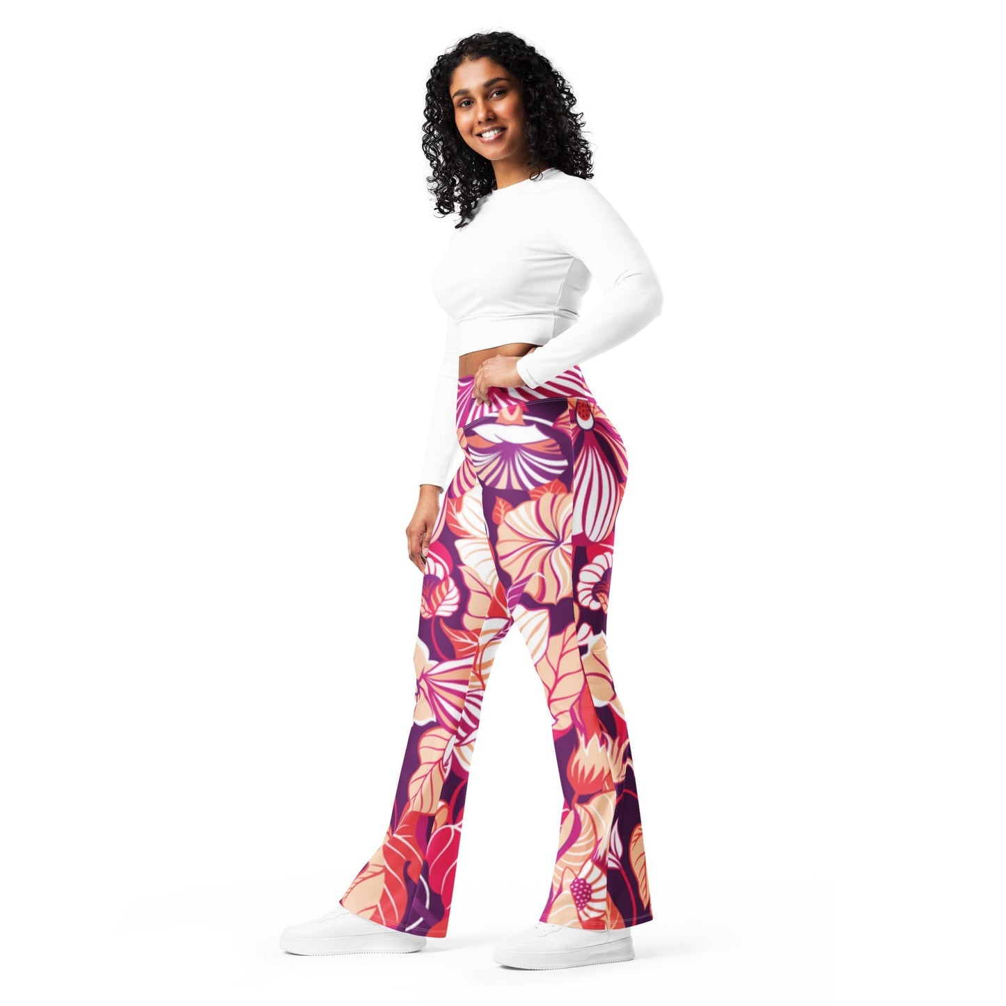 Chainaxe Bold Tropical Floral Print Flare Leggings